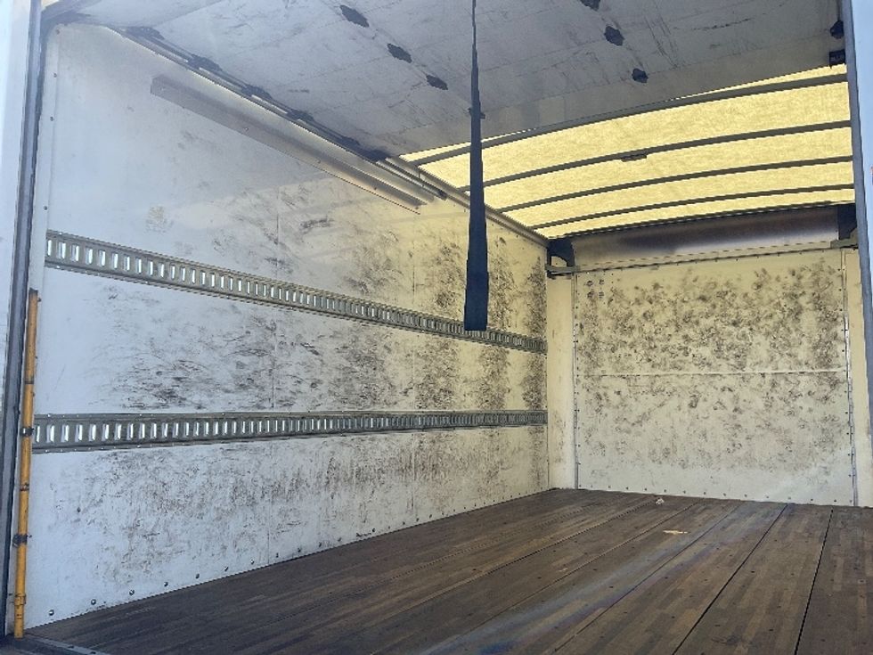 Light Duty Box Truck-Light and Medium Duty Trucks-Isuzu-2022-NPR-Sacramento-CA-109,012\n\t\tmiles-$ 47,500 - Image 11