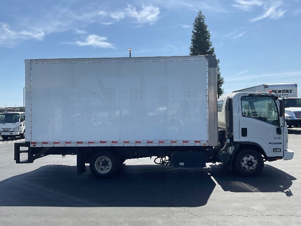 Light Duty Box Truck-Light and Medium Duty Trucks-Isuzu-2022-NPR-Sacramento-CA-109,012\n\t\tmiles-$ 47,500 - Image 15