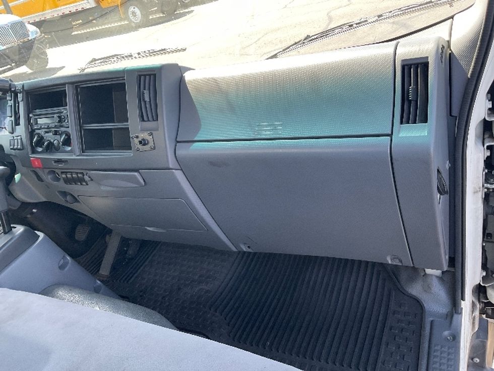 Light Duty Box Truck-Light and Medium Duty Trucks-Isuzu-2022-NPR-Sacramento-CA-109,012\n\t\tmiles-$ 47,500 - Image 21