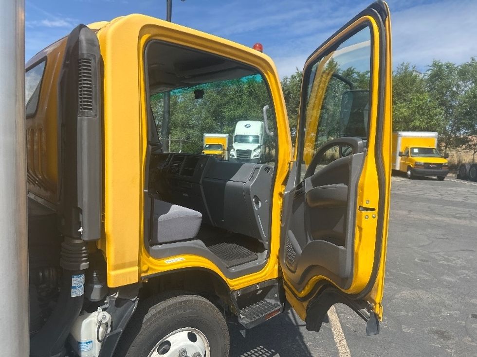 Light Duty Box Truck-Light and Medium Duty Trucks-Isuzu-2022-NPR-Salt Lake City-UT-71,332\n\t\tmiles-$ 49,250 - Image 20