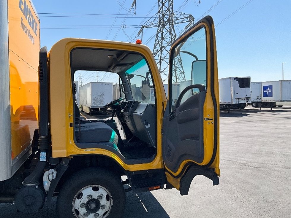 Light Duty Box Truck-Light and Medium Duty Trucks-Isuzu-2022-NPR-Salt Lake City-UT-98,031\n\t\tmiles-$ 46,000 - Image 20