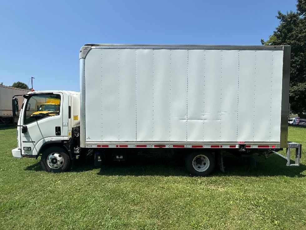 Light Duty Box Truck-Light and Medium Duty Trucks-Isuzu-2022-NPR-Springfield-MO-45,734\n\t\tmiles-$ 55,000 - Image 4