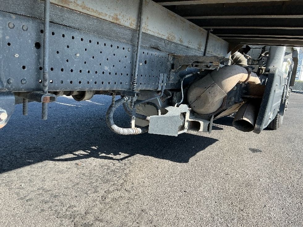 Light Duty Box Truck-Light and Medium Duty Trucks-Isuzu-2022-NPR-Stockton-CA-158,778\n\t\tmiles-$ 35,750 - Image 14