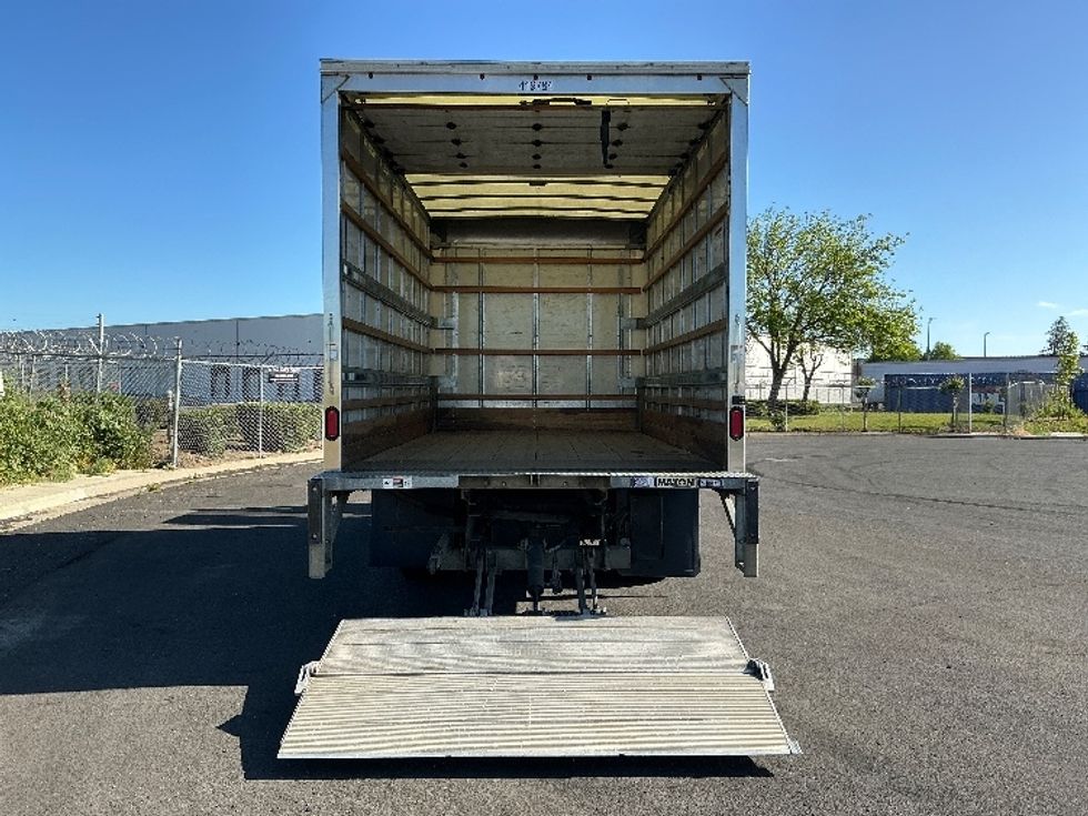 Light Duty Box Truck-Light and Medium Duty Trucks-Isuzu-2022-NPR-Stockton-CA-158,778\n\t\tmiles-$ 35,750 - Image 9