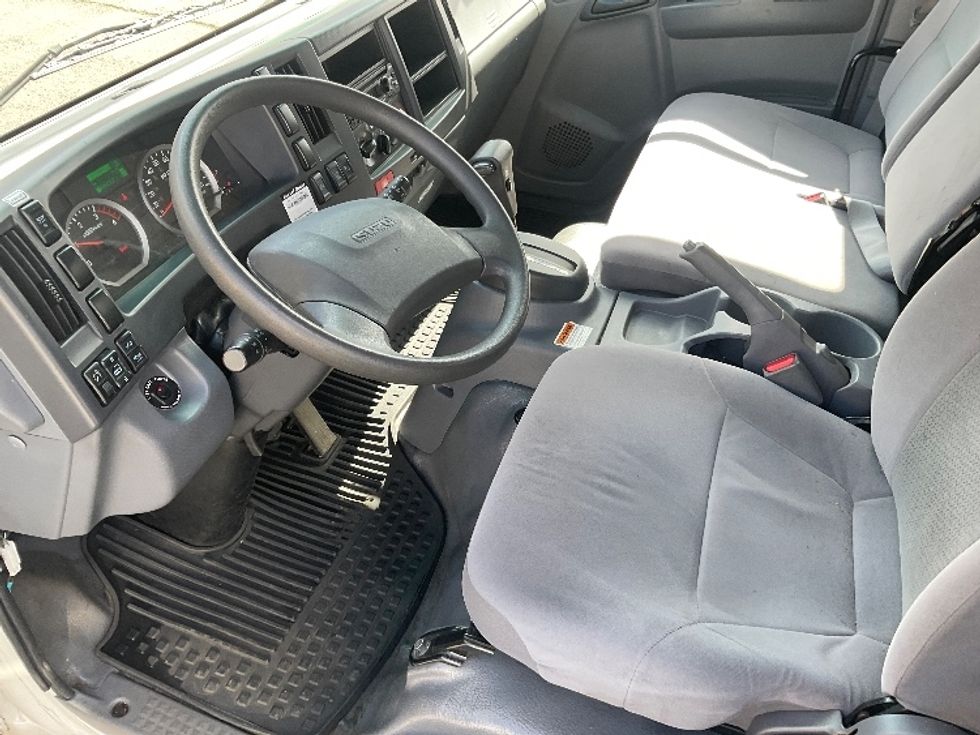 Light Duty Box Truck-Light and Medium Duty Trucks-Isuzu-2022-NPR-Tacoma-WA-83,873\n\t\tmiles-$ 51,000 - Image 17