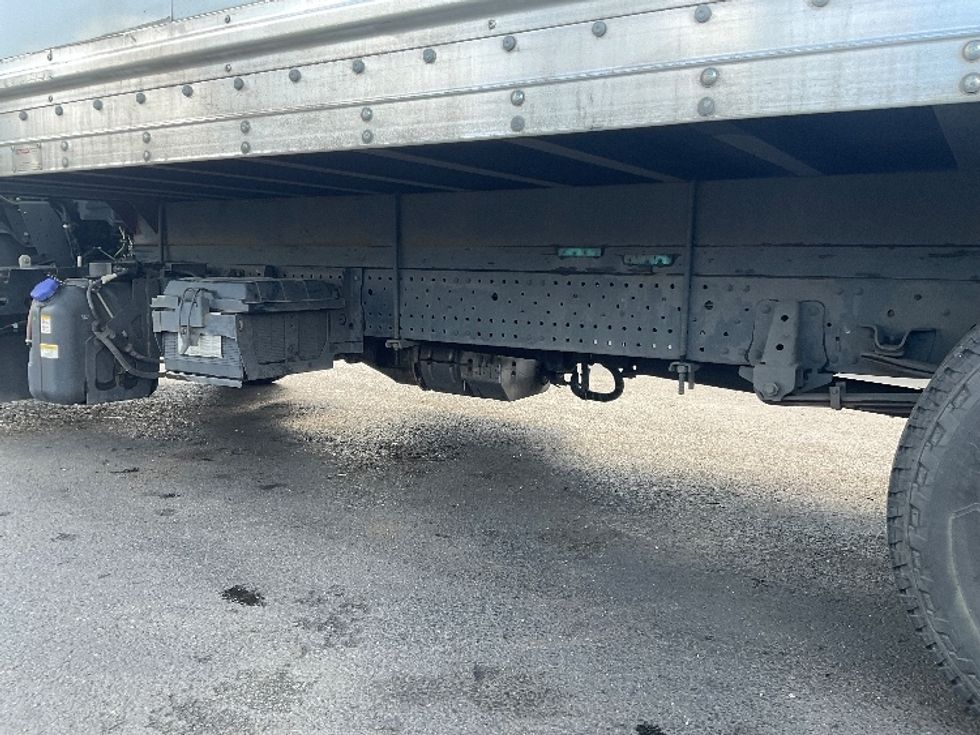 Light Duty Box Truck-Light and Medium Duty Trucks-Isuzu-2022-NPR-Tacoma-WA-83,873\n\t\tmiles-$ 51,000 - Image 5