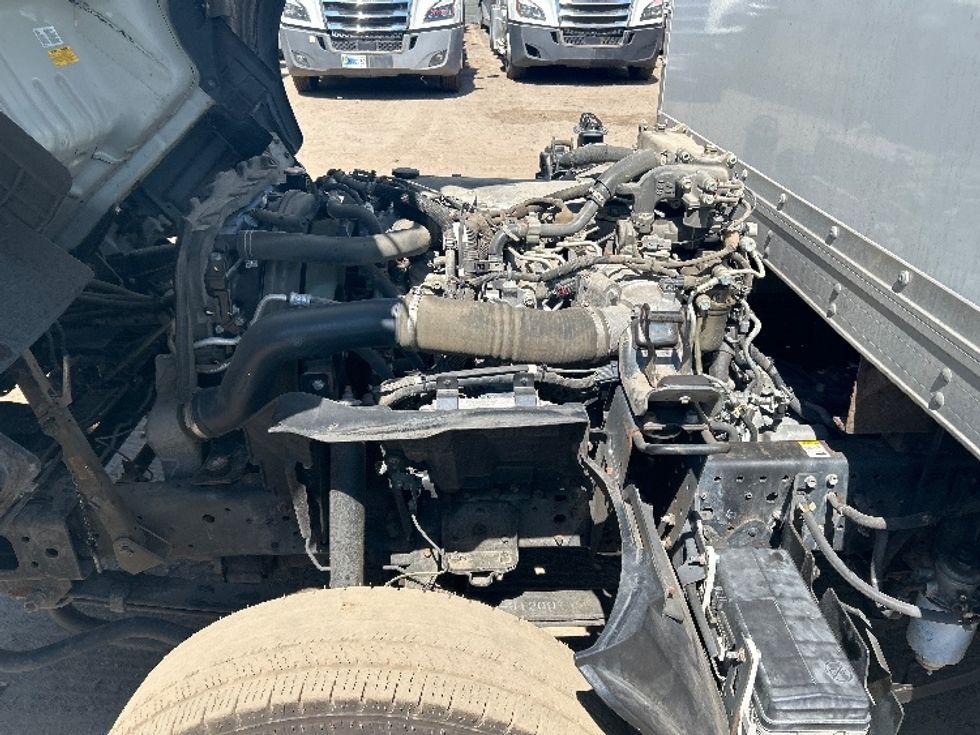 Light Duty Box Truck-Light and Medium Duty Trucks-Isuzu-2022-NPR-Torrance-CA-106,698\n\t\tmiles-$ 48,750 - Image 24