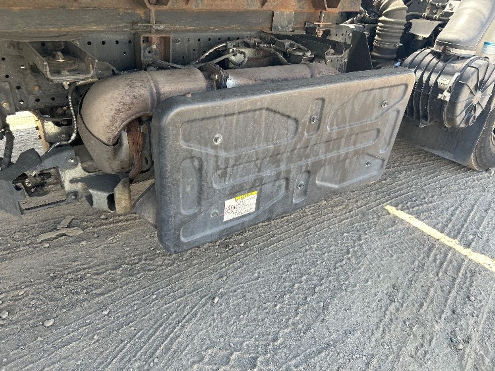 Light Duty Box Truck-Light and Medium Duty Trucks-Isuzu-2022-NPR-Torrance-CA-106,698\n\t\tmiles-$ 48,750 - Image 25