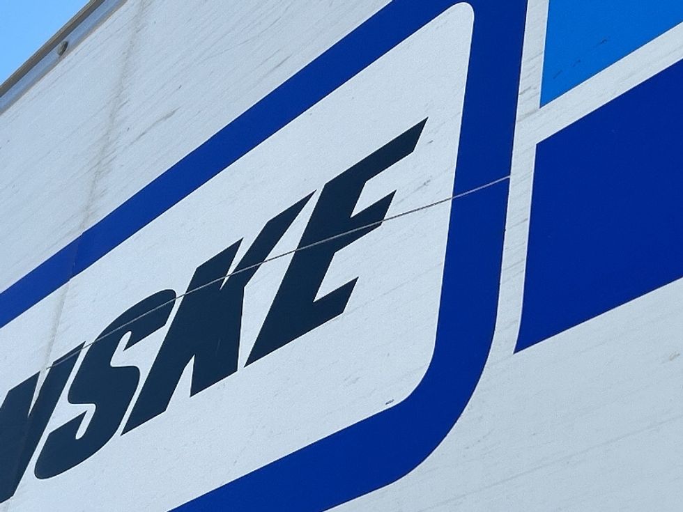 Light Duty Box Truck-Light and Medium Duty Trucks-Isuzu-2022-NPR-Torrance-CA-106,698\n\t\tmiles-$ 48,750 - Image 27