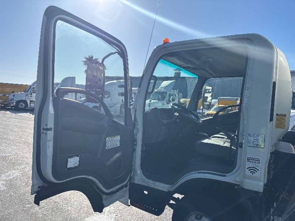 Light Duty Box Truck-Light and Medium Duty Trucks-Isuzu-2022-NPR-West Sacramento-CA-104,575\n\t\tmiles-$ 48,250 - Image 16
