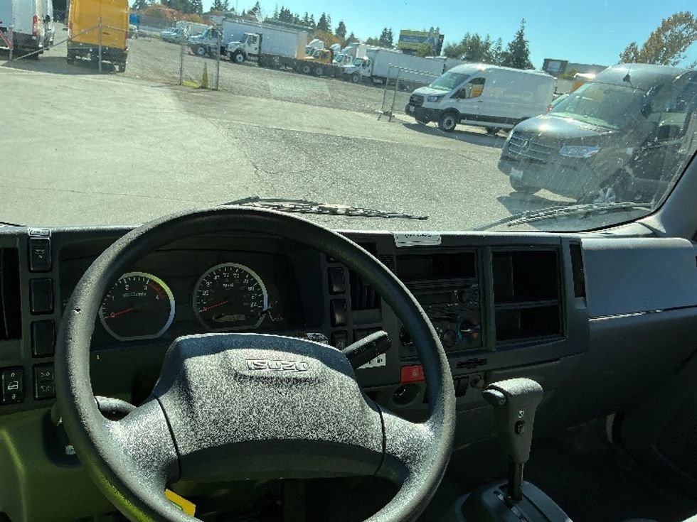 Light Duty Box Truck-Light and Medium Duty Trucks-Isuzu-2022-NPR-West Sacramento-CA-113,362\n\t\tmiles-$ 47,500 - Image 18