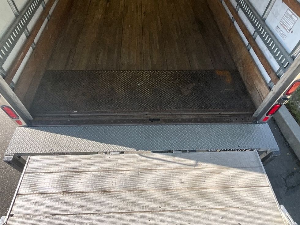 Light Duty Box Truck-Light and Medium Duty Trucks-Isuzu-2022-NPR-West Sacramento-CA-116,466\n\t\tmiles-$ 46,750 - Image 10