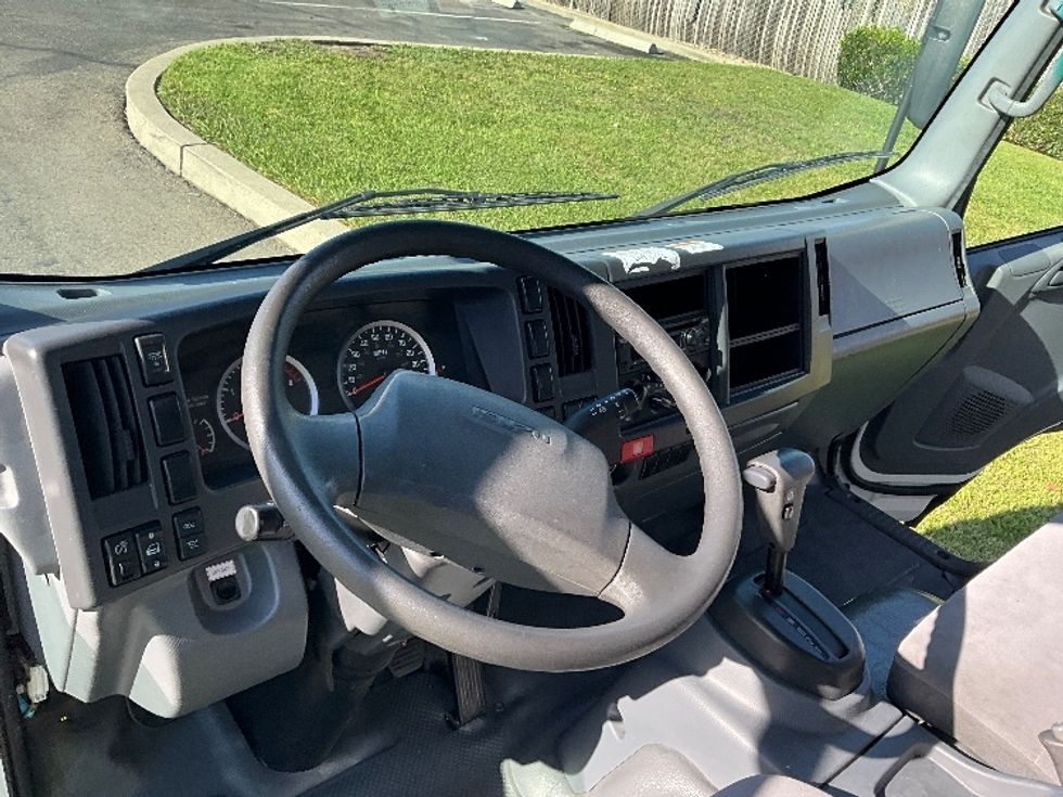 Light Duty Box Truck-Light and Medium Duty Trucks-Isuzu-2022-NPR-West Sacramento-CA-116,466\n\t\tmiles-$ 46,750 - Image 17