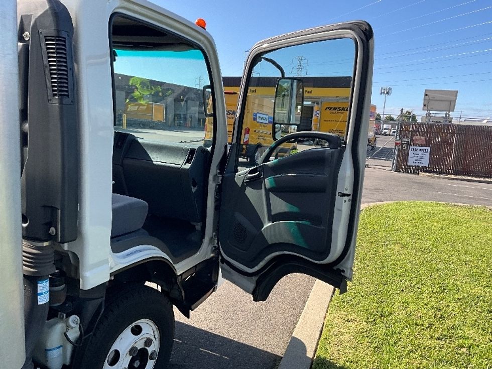 Light Duty Box Truck-Light and Medium Duty Trucks-Isuzu-2022-NPR-West Sacramento-CA-116,466\n\t\tmiles-$ 46,750 - Image 20