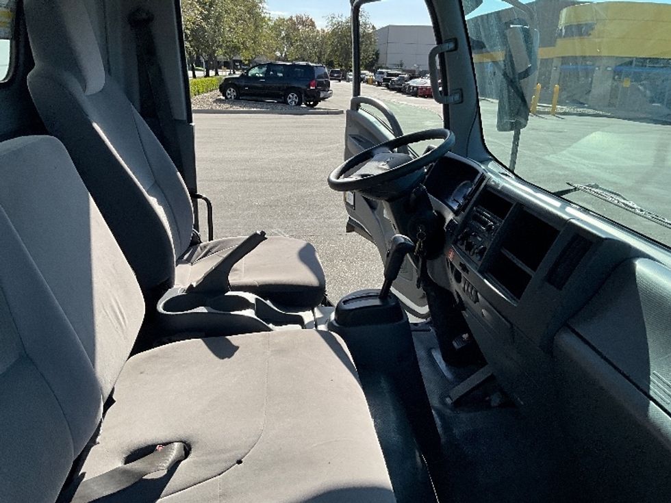 Light Duty Box Truck-Light and Medium Duty Trucks-Isuzu-2022-NPR-West Sacramento-CA-116,466\n\t\tmiles-$ 46,750 - Image 22