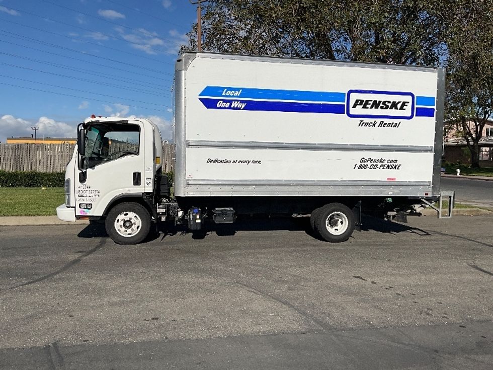 2022 Isuzu NPR photo 4