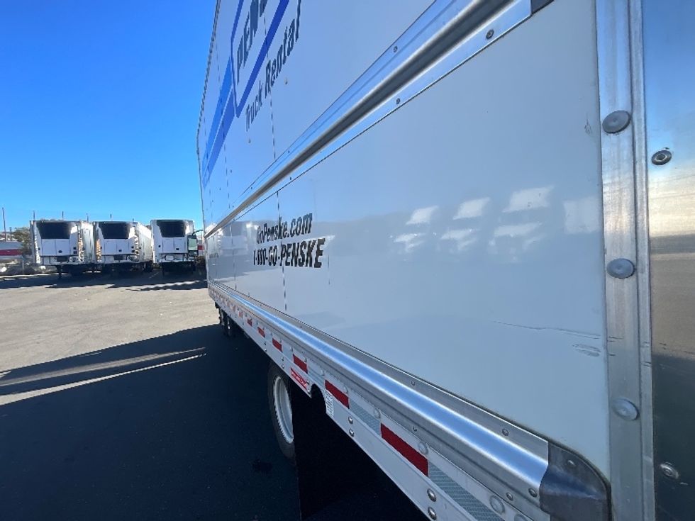 Light Duty Box Truck-Light and Medium Duty Trucks-Isuzu-2022-NPR-West Sacramento-CA-185,442\n\t\tmiles-$ 33,750 - Image 28