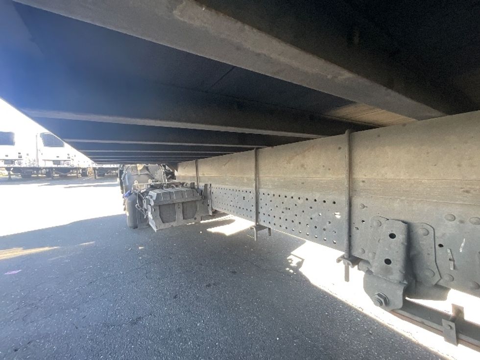 Light Duty Box Truck-Light and Medium Duty Trucks-Isuzu-2022-NPR-West Sacramento-CA-185,442\n\t\tmiles-$ 33,750 - Image 5