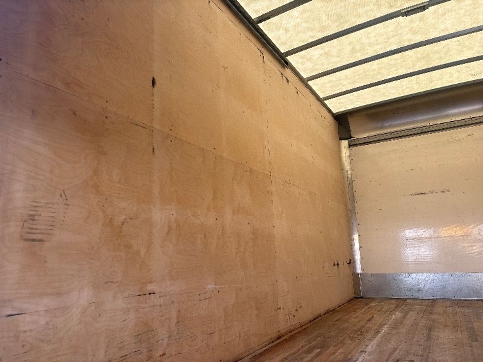 Light Duty Box Truck-Light and Medium Duty Trucks-Isuzu-2022-NPRXD-Everett-WA-52,325\n\t\tmiles-$ 55,000 - Image 11