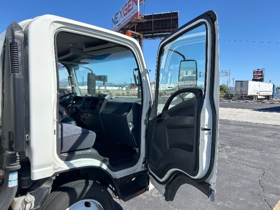 Light Duty Box Truck-Light and Medium Duty Trucks-Isuzu-2022-NPRXD-Fontana-CA-218,080\n\t\tmiles-$ 27,750 - Image 20