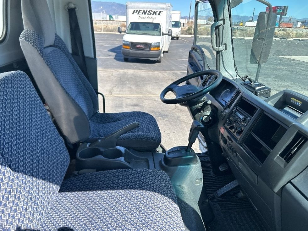 Light Duty Box Truck-Light and Medium Duty Trucks-Isuzu-2022-NPRXD-Fontana-CA-218,080\n\t\tmiles-$ 27,750 - Image 22