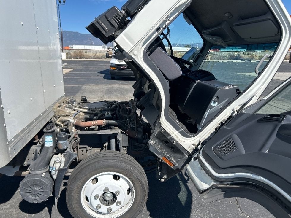 Light Duty Box Truck-Light and Medium Duty Trucks-Isuzu-2022-NPRXD-Fontana-CA-218,080\n\t\tmiles-$ 27,750 - Image 23