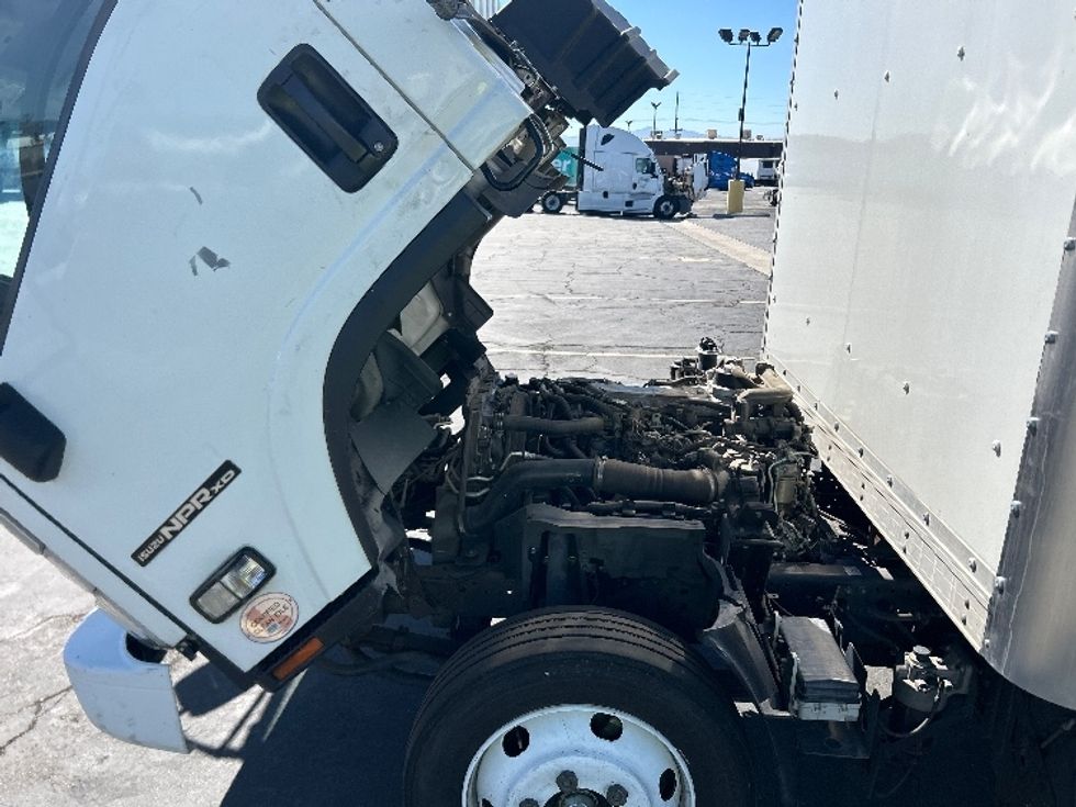 Light Duty Box Truck-Light and Medium Duty Trucks-Isuzu-2022-NPRXD-Fontana-CA-218,080\n\t\tmiles-$ 27,750 - Image 24
