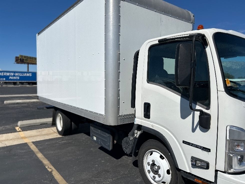 Light Duty Box Truck-Light and Medium Duty Trucks-Isuzu-2022-NPRXD-Fontana-CA-218,080\n\t\tmiles-$ 27,750 - Image 25