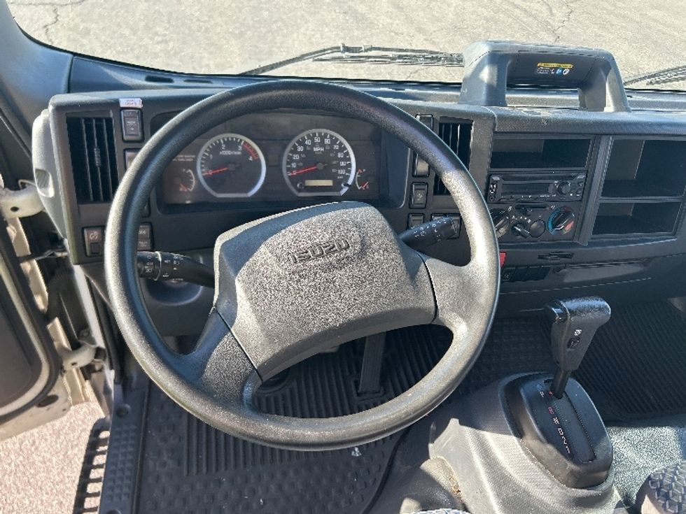 Light Duty Box Truck-Light and Medium Duty Trucks-Isuzu-2022-NPRXD-Fontana-CA-220,082\n\t\tmiles-$ 27,750 - Image 18