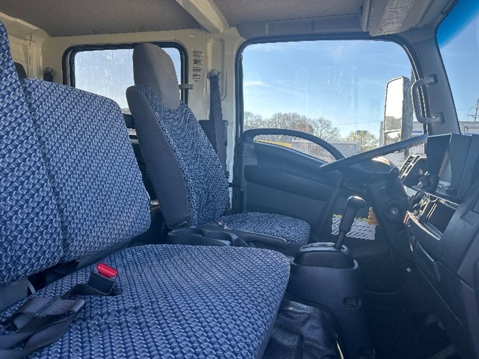 Light Duty Box Truck-Light and Medium Duty Trucks-Isuzu-2022-NPRXD-Lafayette-LA-29,968\n\t\tmiles-$ 65,000 - Image 18