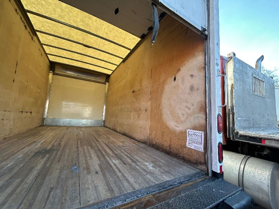 Light Duty Box Truck-Light and Medium Duty Trucks-Isuzu-2022-NPRXD-Lakewood-WA-34,999\n\t\tmiles-$ 57,250 - Image 11