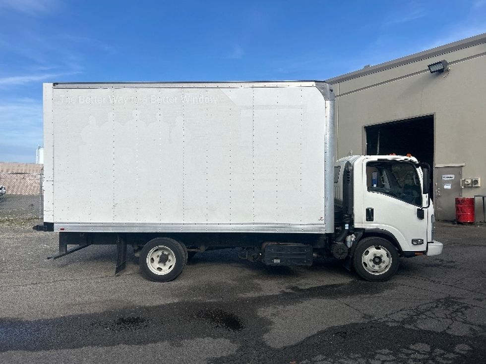 Light Duty Box Truck-Light and Medium Duty Trucks-Isuzu-2022-NPRXD-Lakewood-WA-34,999\n\t\tmiles-$ 57,250 - Image 14