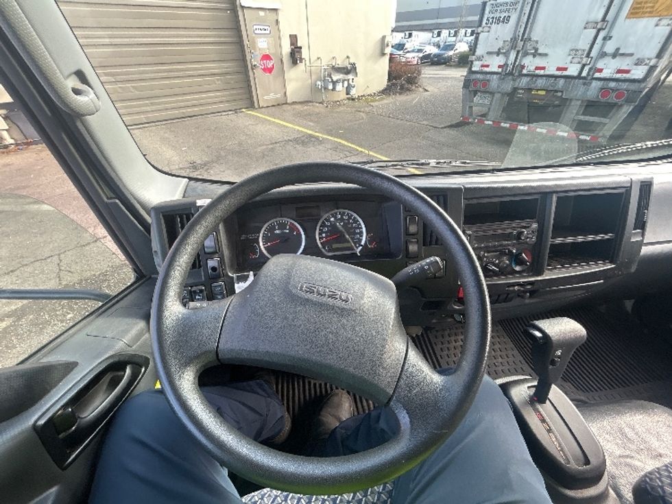 Light Duty Box Truck-Light and Medium Duty Trucks-Isuzu-2022-NPRXD-Lakewood-WA-34,999\n\t\tmiles-$ 57,250 - Image 16