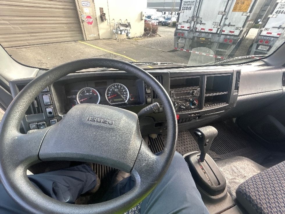 Light Duty Box Truck-Light and Medium Duty Trucks-Isuzu-2022-NPRXD-Lakewood-WA-34,999\n\t\tmiles-$ 57,250 - Image 17