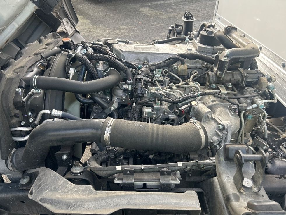 Light Duty Box Truck-Light and Medium Duty Trucks-Isuzu-2022-NPRXD-Lakewood-WA-34,999\n\t\tmiles-$ 57,250 - Image 23