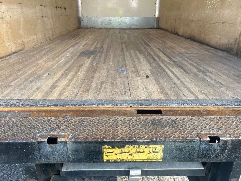 Light Duty Box Truck-Light and Medium Duty Trucks-Isuzu-2022-NPRXD-Lakewood-WA-34,999\n\t\tmiles-$ 57,250 - Image 9