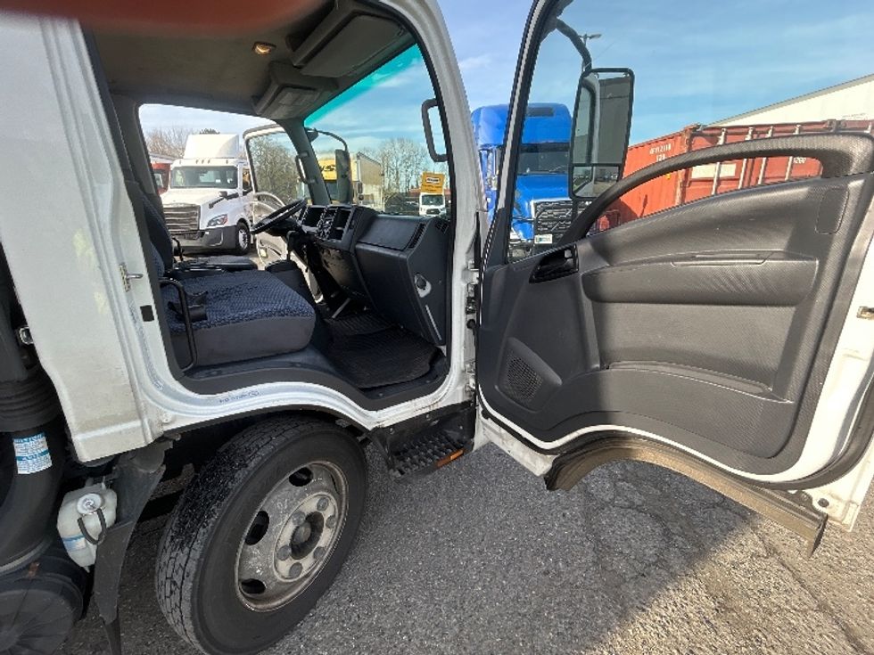 Light Duty Box Truck-Light and Medium Duty Trucks-Isuzu-2022-NPRXD-Lakewood-WA-43,980\n\t\tmiles-$ 56,000 - Image 20