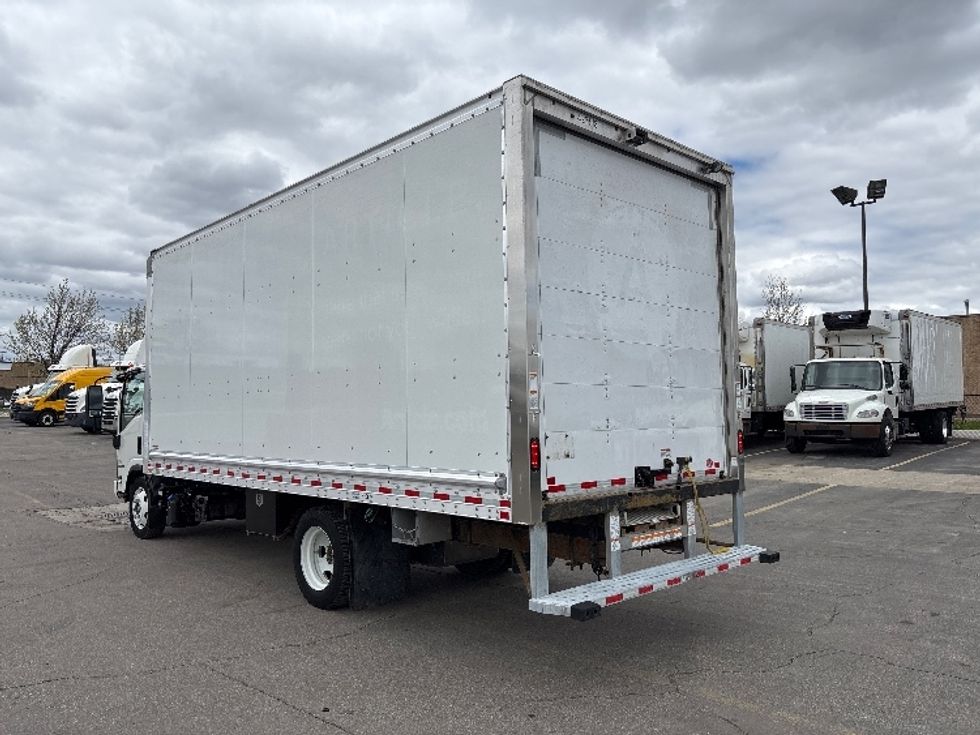 Light Duty Box Truck-Light and Medium Duty Trucks-Isuzu-2022-NPRXD-Mississauga-ON-121,133\n\t\tkm-$ 69,000 - Image 6