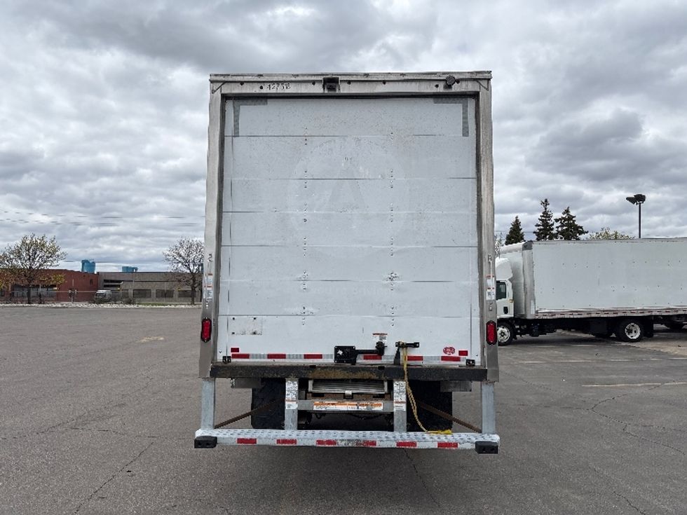 Light Duty Box Truck-Light and Medium Duty Trucks-Isuzu-2022-NPRXD-Mississauga-ON-121,133\n\t\tkm-$ 69,000 - Image 7