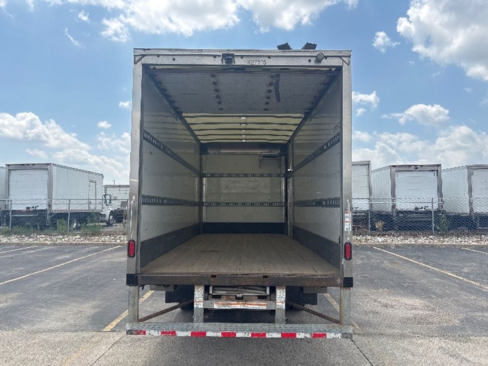 Light Duty Box Truck-Light and Medium Duty Trucks-Isuzu-2022-NPRXD-Mississauga-ON-89,121\n\t\tkm-$ 61,250 - Image 8