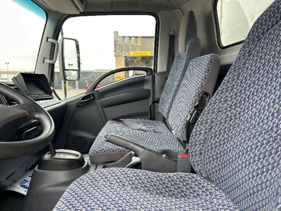Light Duty Box Truck-Light and Medium Duty Trucks-Isuzu-2022-NPRXD-Mississauga-ON-92,874\n\t\tkm-$ 71,750 - Image 18