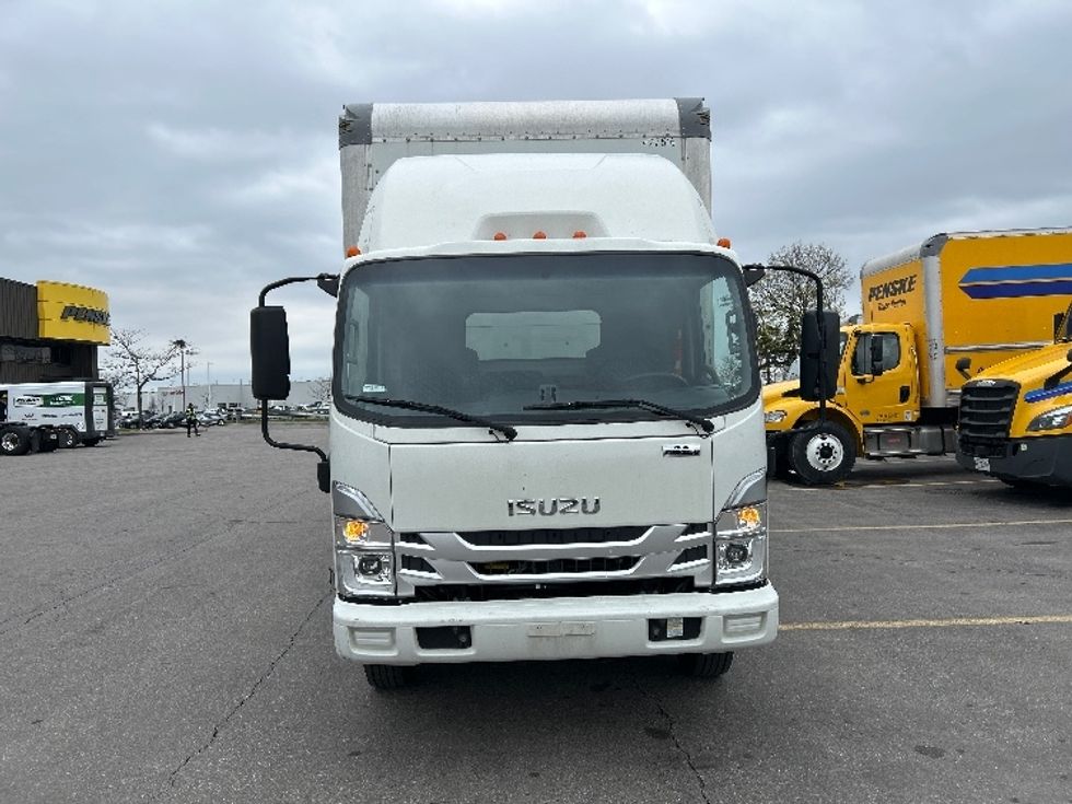 Light Duty Box Truck-Light and Medium Duty Trucks-Isuzu-2022-NPRXD-Mississauga-ON-92,874\n\t\tkm-$ 71,750 - Image 2