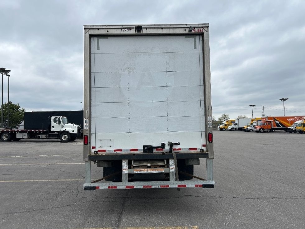 Light Duty Box Truck-Light and Medium Duty Trucks-Isuzu-2022-NPRXD-Mississauga-ON-92,874\n\t\tkm-$ 71,750 - Image 7