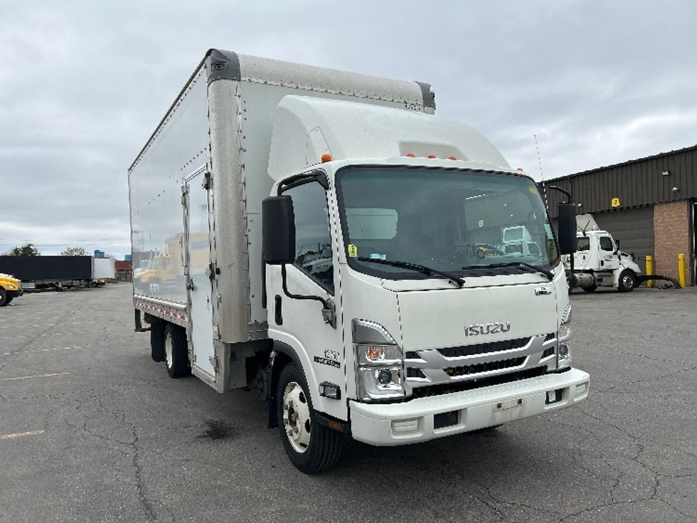 Light Duty Box Truck-Light and Medium Duty Trucks-Isuzu-2022-NPRXD-Mississauga-ON-96,237\n\t\tkm-$ 71,500 - Image 1