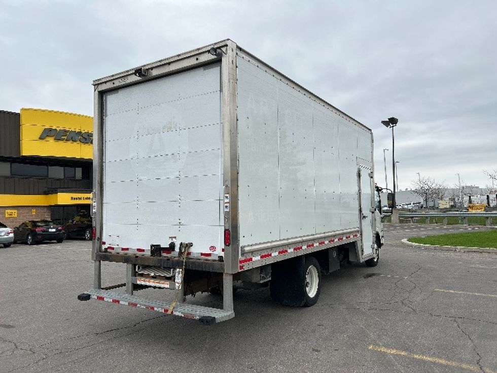 Light Duty Box Truck-Light and Medium Duty Trucks-Isuzu-2022-NPRXD-Mississauga-ON-96,237\n\t\tkm-$ 71,500 - Image 12