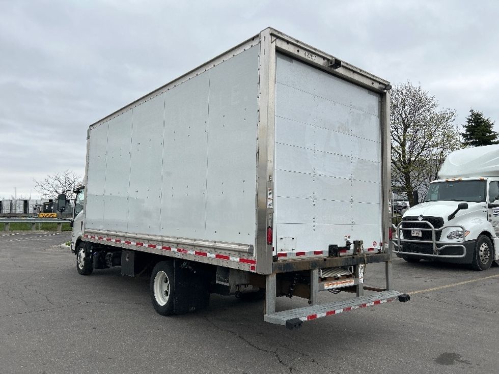 Light Duty Box Truck-Light and Medium Duty Trucks-Isuzu-2022-NPRXD-Mississauga-ON-96,237\n\t\tkm-$ 71,500 - Image 6