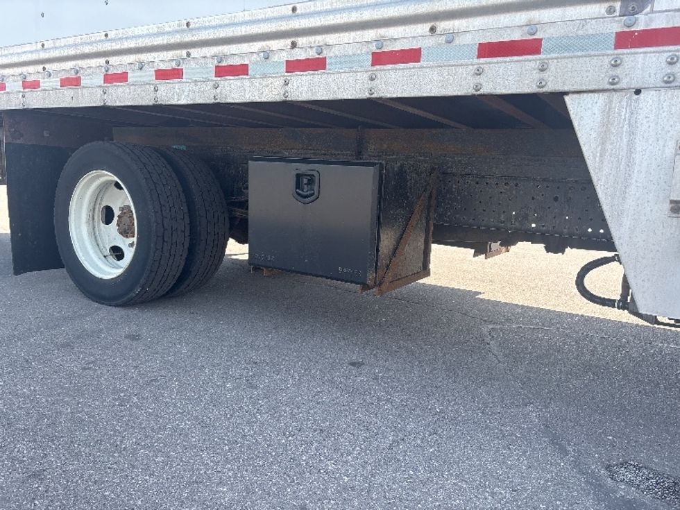 Light Duty Box Truck-Light and Medium Duty Trucks-Isuzu-2022-NPRXD-Mississauga-ON-96,535\n\t\tkm-$ 66,500 - Image 13