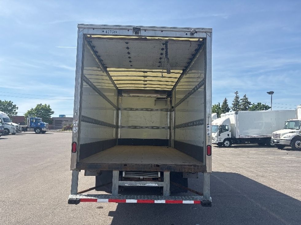 Light Duty Box Truck-Light and Medium Duty Trucks-Isuzu-2022-NPRXD-Mississauga-ON-96,535\n\t\tkm-$ 66,500 - Image 8
