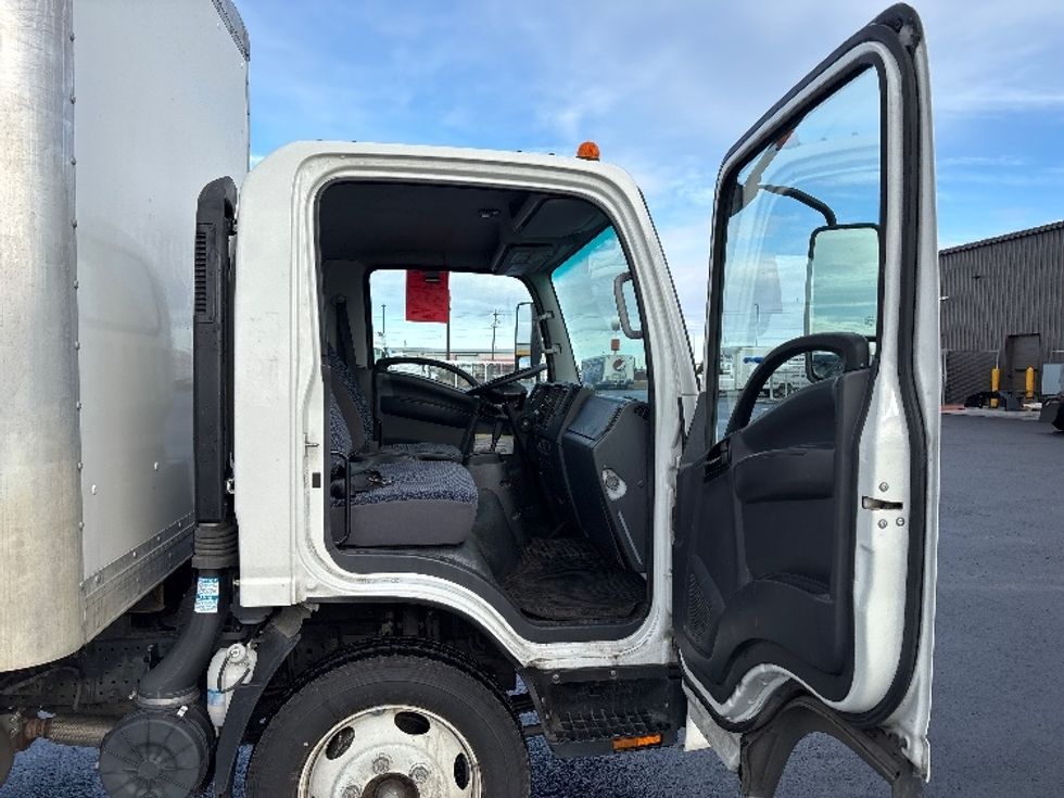 Light Duty Box Truck-Light and Medium Duty Trucks-Isuzu-2022-NPRXD-Pasco-WA-55,924\n\t\tmiles-$ 54,750 - Image 20