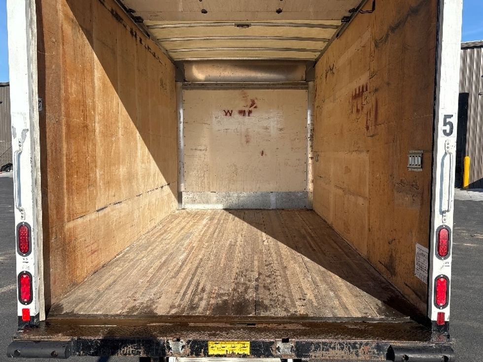 Light Duty Box Truck-Light and Medium Duty Trucks-Isuzu-2022-NPRXD-Pasco-WA-89,471\n\t\tmiles-$ 50,750 - Image 10